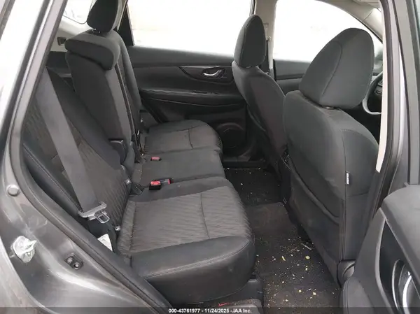 5N1AT2MV8JC754272 2018 NISSAN ROGUE - Image 8
