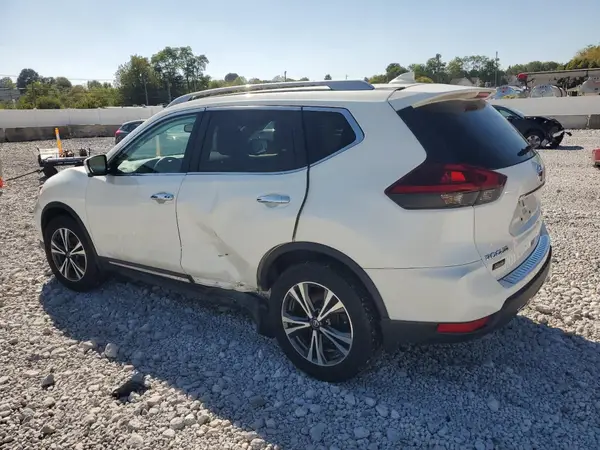 5N1AT2MV8JC757625 2018 NISSAN ROGUE - Image 2