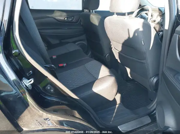 5N1AT2MV8JC759598 2018 NISSAN ROGUE - Image 8