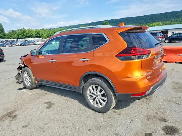 5N1AT2MV8JC765031 2018 NISSAN ROGUE - Image 2