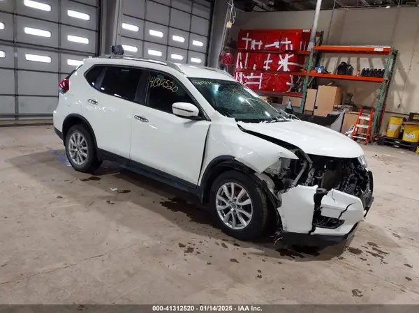 5N1AT2MV8JC767281 2018 NISSAN ROGUE - Image 1