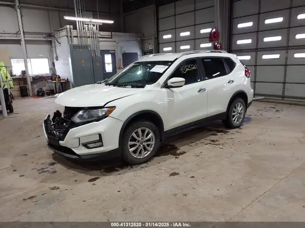 5N1AT2MV8JC767281 2018 NISSAN ROGUE - Image 2