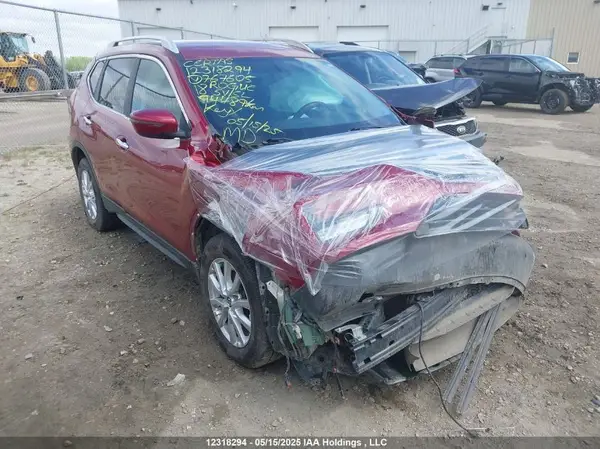 5N1AT2MV8JC767605 2018 NISSAN ROGUE - Image 1