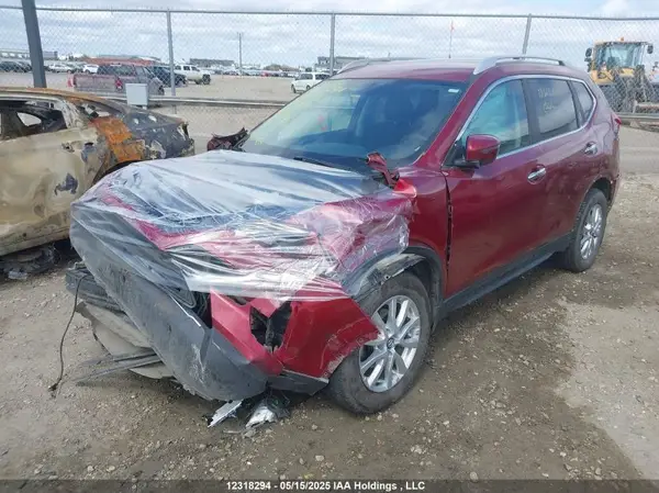 5N1AT2MV8JC767605 2018 NISSAN ROGUE - Image 2