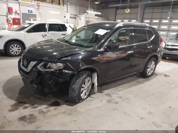 5N1AT2MV8JC775428 2018 NISSAN ROGUE - Image 2