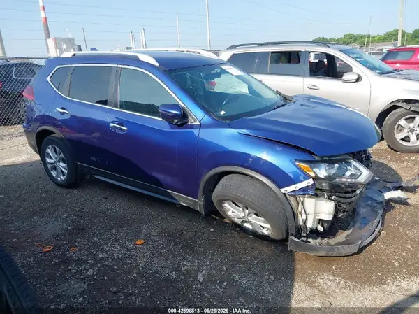 5N1AT2MV8JC778698 2018 NISSAN ROGUE - Image 1