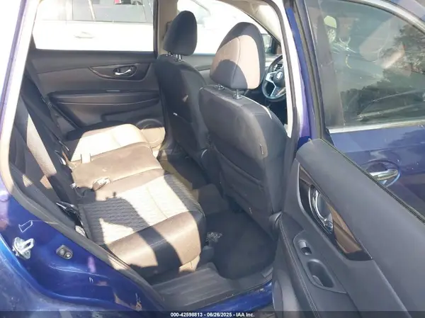5N1AT2MV8JC778698 2018 NISSAN ROGUE - Image 8