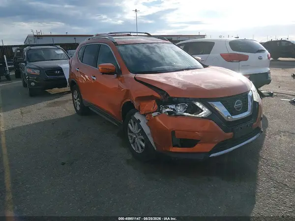 5N1AT2MV8JC788437 2018 NISSAN ROGUE - Image 1
