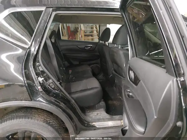 5N1AT2MV8JC795369 2018 NISSAN ROGUE - Image 8