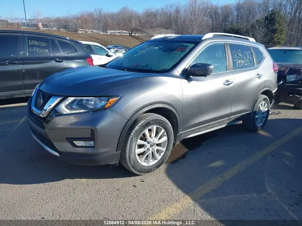 5N1AT2MV8JC799423 2018 NISSAN ROGUE - Image 2