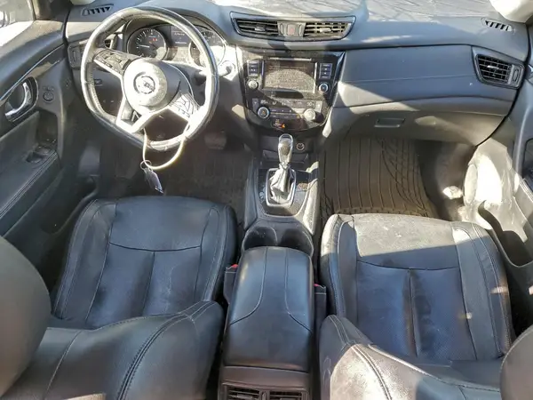 5N1AT2MV8JC800473 2018 NISSAN ROGUE - Image 8