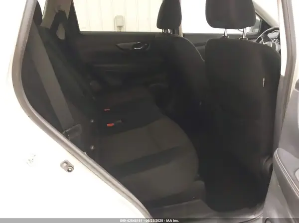 5N1AT2MV8JC801624 2018 NISSAN ROGUE - Image 8