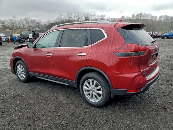 5N1AT2MV8JC802997 2018 NISSAN ROGUE - Image 2