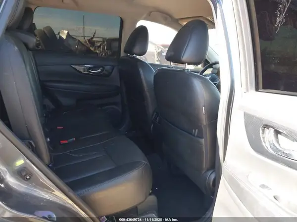 5N1AT2MV8JC803275 2018 NISSAN ROGUE - Image 8