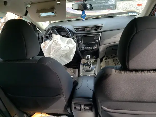 5N1AT2MV8JC805074 2018 NISSAN ROGUE - Image 8