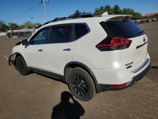 5N1AT2MV8JC808623 2018 NISSAN ROGUE - Image 2