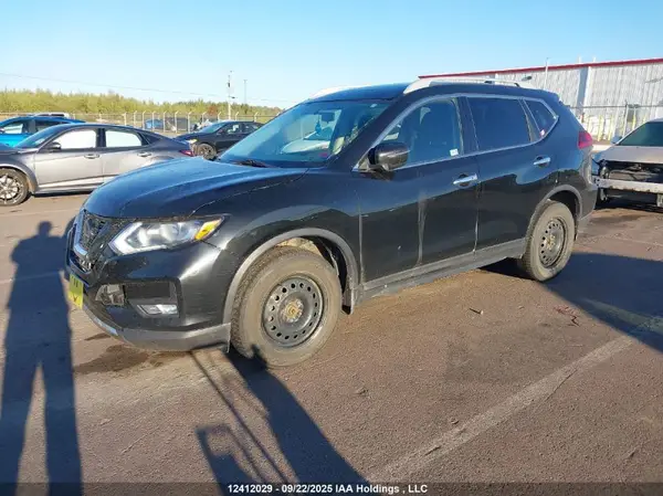 5N1AT2MV8JC811103 2018 NISSAN ROGUE - Image 2