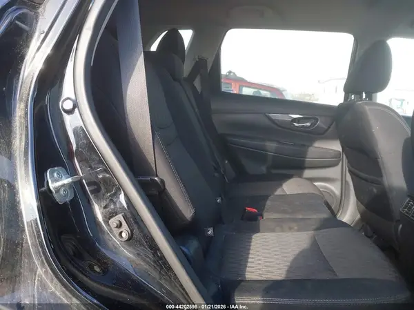 5N1AT2MV8JC815460 2018 NISSAN ROGUE - Image 8