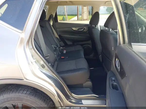 5N1AT2MV8JC816446 2018 NISSAN ROGUE - Image 8