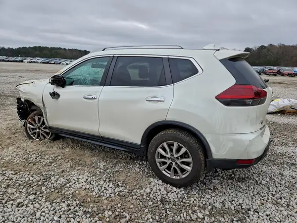 5N1AT2MV8JC816561 2018 NISSAN ROGUE - Image 2