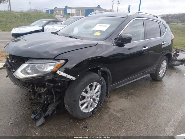 5N1AT2MV8JC816897 2018 NISSAN ROGUE - Image 2