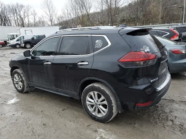 5N1AT2MV8JC818326 2018 NISSAN ROGUE - Image 2