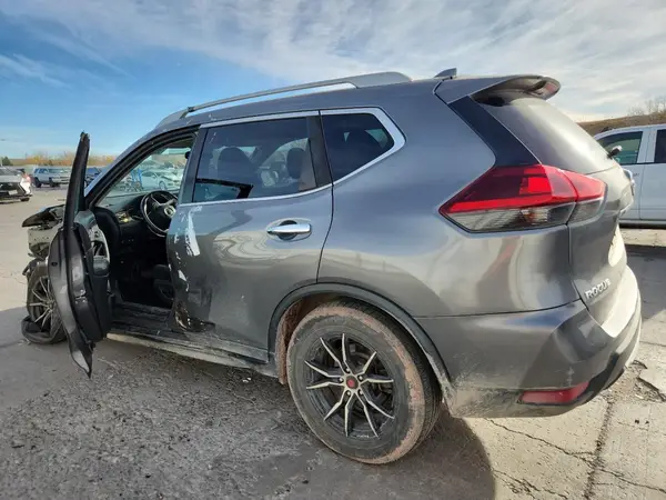 5N1AT2MV8JC818522 2018 NISSAN ROGUE - Image 2