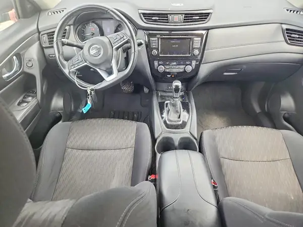 5N1AT2MV8JC825812 2018 NISSAN ROGUE - Image 8