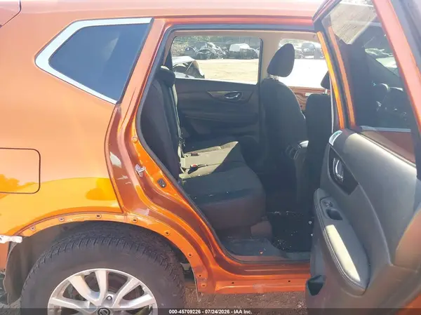 5N1AT2MV8JC832680 2018 NISSAN ROGUE - Image 7