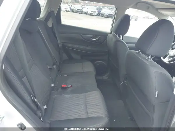 5N1AT2MV8JC833537 2018 NISSAN ROGUE - Image 8