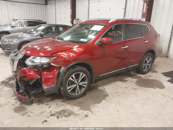 5N1AT2MV8JC835658 2018 NISSAN ROGUE - Image 2