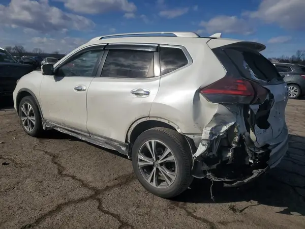 5N1AT2MV8JC837961 2018 NISSAN ROGUE - Image 2