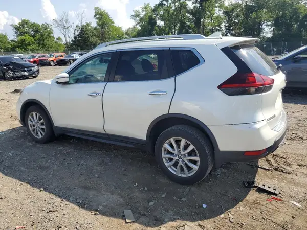 5N1AT2MV8JC840956 2018 NISSAN ROGUE - Image 2