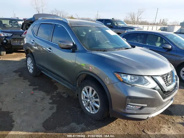 5N1AT2MV8JC841153 2018 NISSAN ROGUE - Image 1