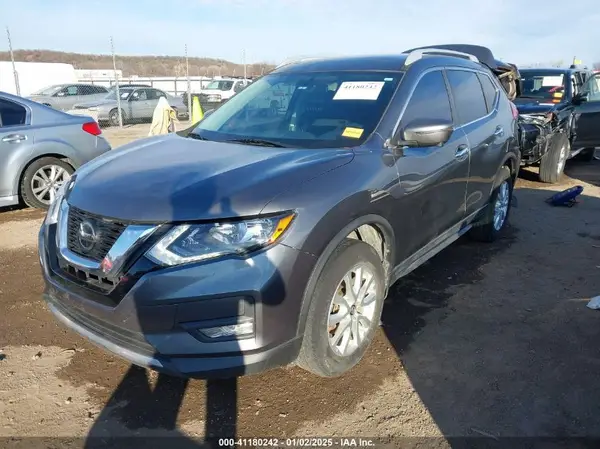 5N1AT2MV8JC841153 2018 NISSAN ROGUE - Image 2