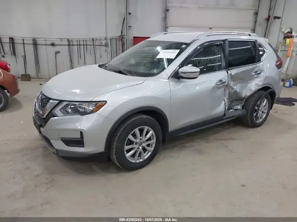 5N1AT2MV8JC845347 2018 NISSAN ROGUE - Image 2