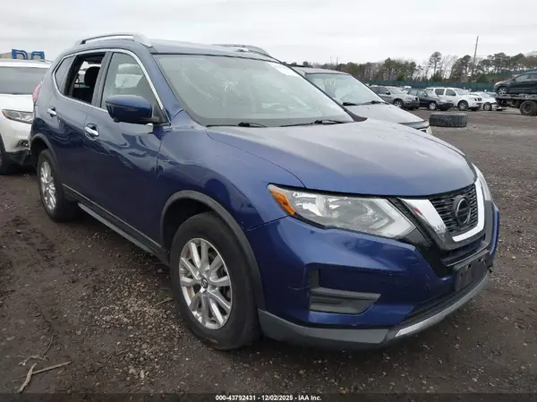 5N1AT2MV8JC848622 2018 NISSAN ROGUE - Image 1