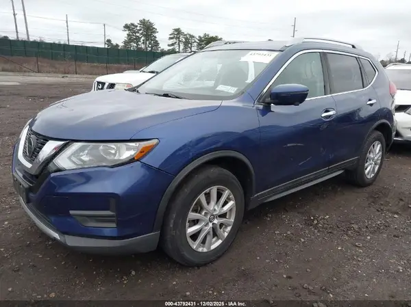 5N1AT2MV8JC848622 2018 NISSAN ROGUE - Image 2
