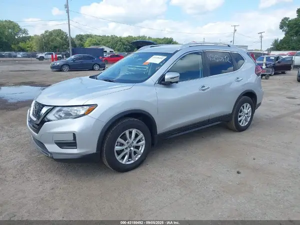 5N1AT2MV8JC848894 2018 NISSAN ROGUE - Image 2