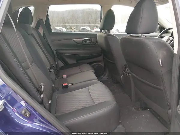 5N1AT2MV8JC852380 2018 NISSAN ROGUE - Image 8