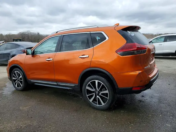 5N1AT2MV8KC704022 2019 NISSAN ROGUE - Image 2