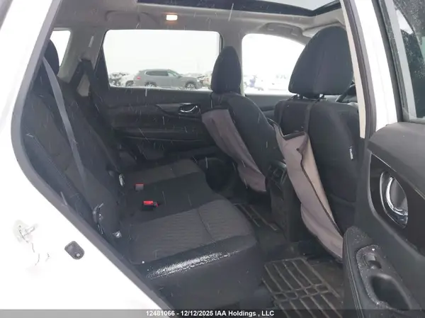 5N1AT2MV8KC712749 2019 NISSAN ROGUE - Image 8