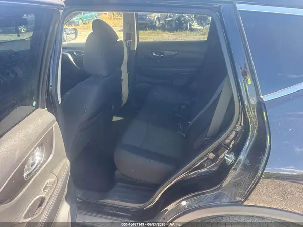 5N1AT2MV8KC733990 2019 NISSAN ROGUE - Image 8