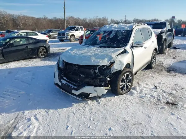 5N1AT2MV8KC739563 2019 NISSAN ROGUE - Image 2