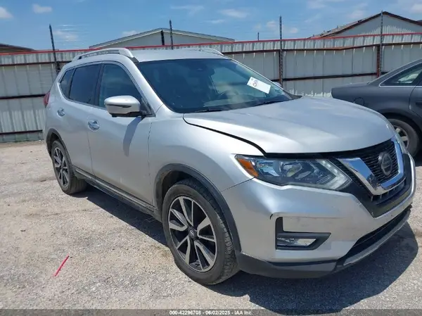 5N1AT2MV8KC744665 2019 NISSAN ROGUE - Image 1