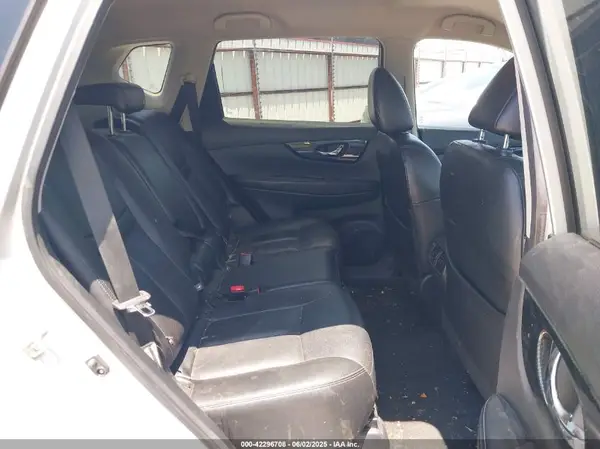 5N1AT2MV8KC744665 2019 NISSAN ROGUE - Image 8
