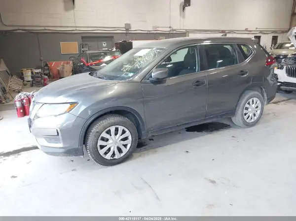 5N1AT2MV8KC747677 2019 NISSAN ROGUE - Image 2