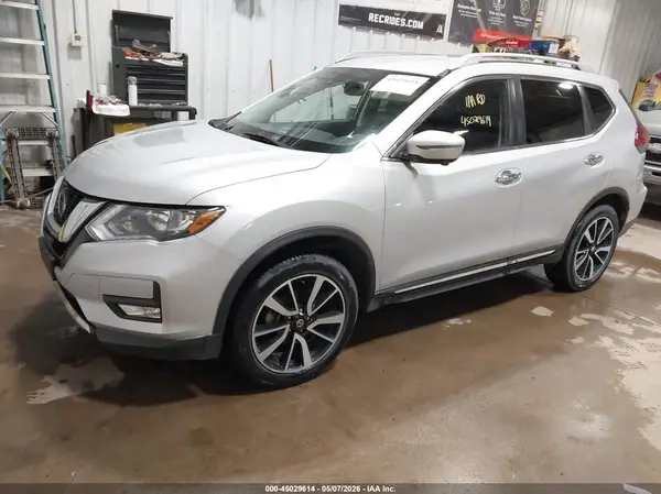 5N1AT2MV8KC764687 2019 NISSAN ROGUE - Image 2