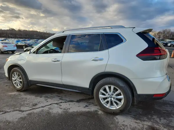 5N1AT2MV8KC770702 2019 NISSAN ROGUE - Image 2