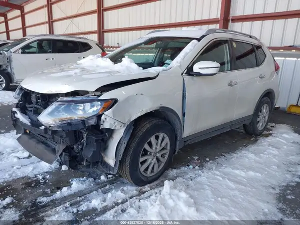 5N1AT2MV8KC771784 2019 NISSAN ROGUE - Image 2